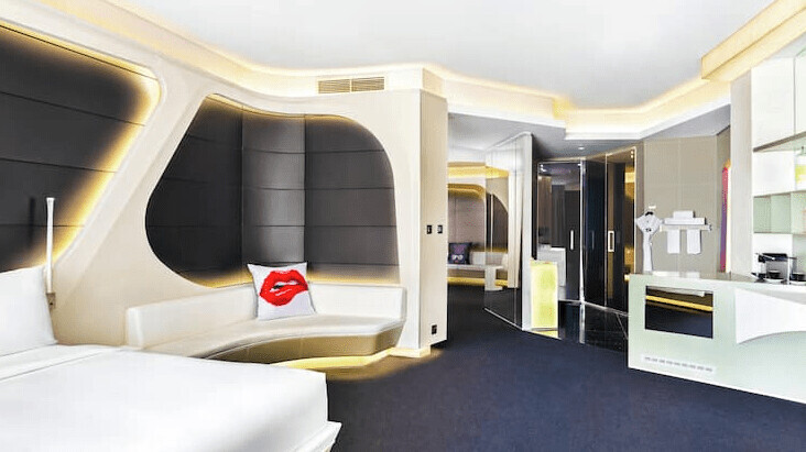  King Very Deluxe Room